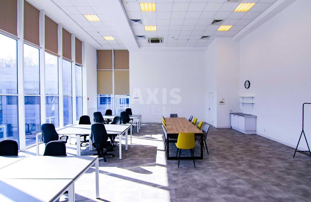 Офис пер. Охотский 7, 125м22