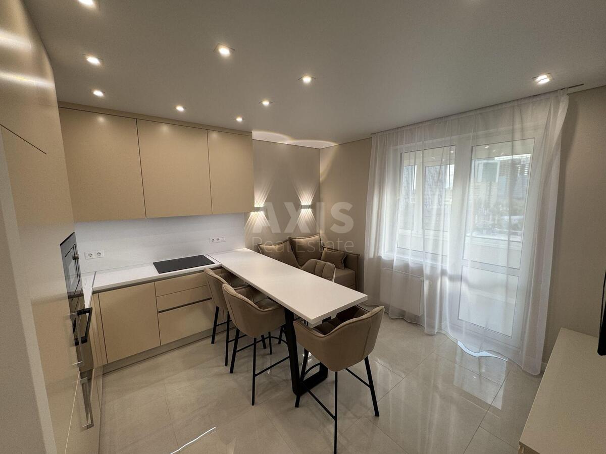 1k apartment vul. Zlatoustivs'ka 27