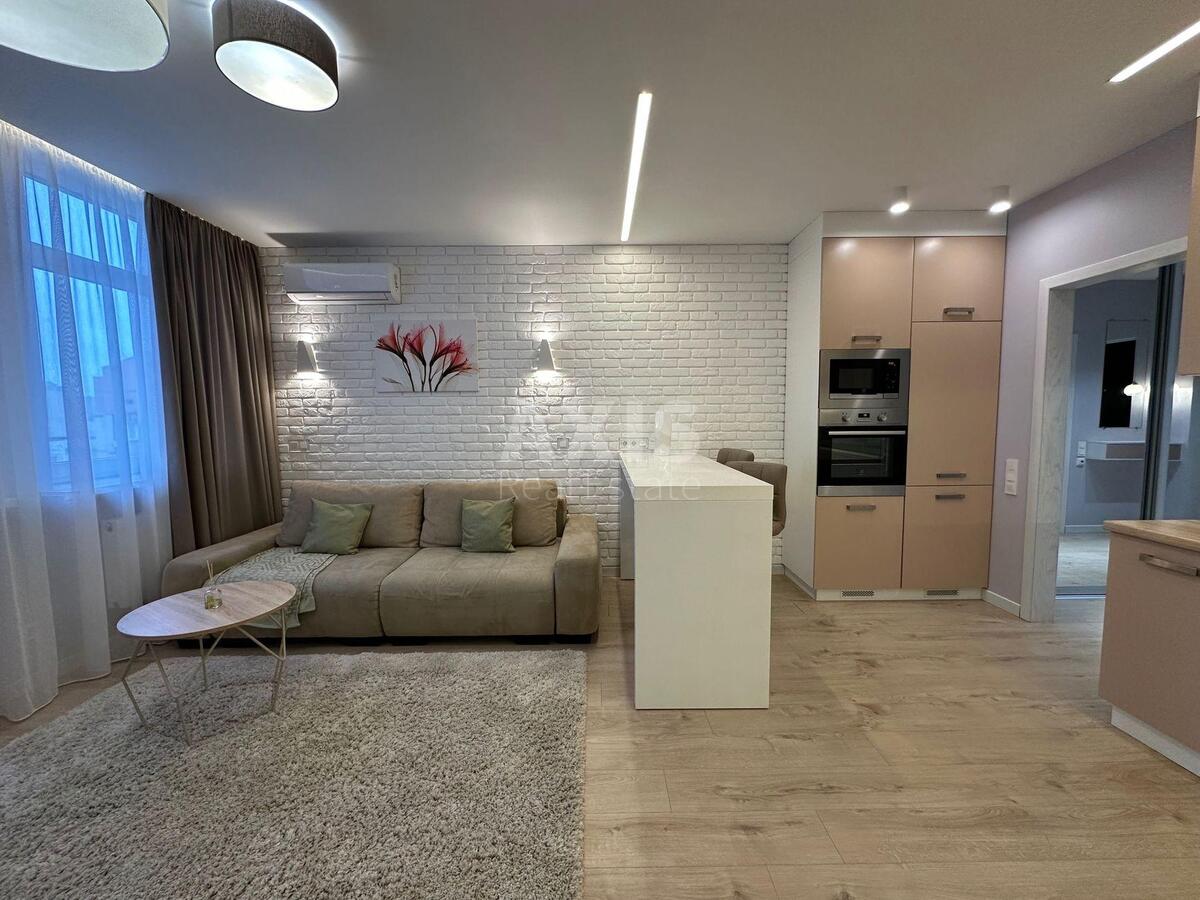 1k apartment vul. Oleny Pchilky 33