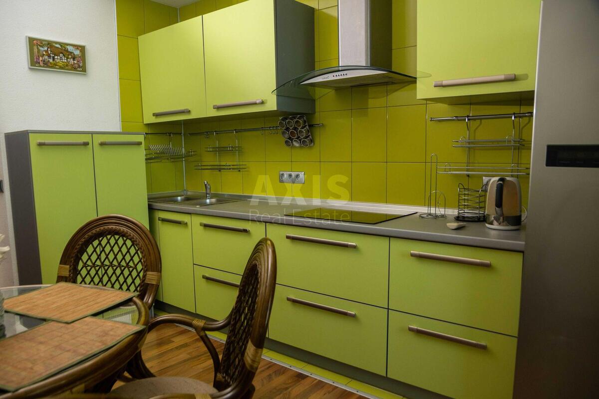 3k apartment pr-t Tychyny Pavla 16/2