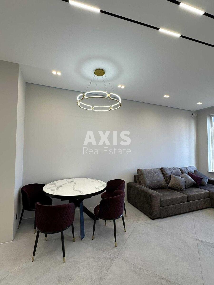 1k apartment vul. Antonovycha 109