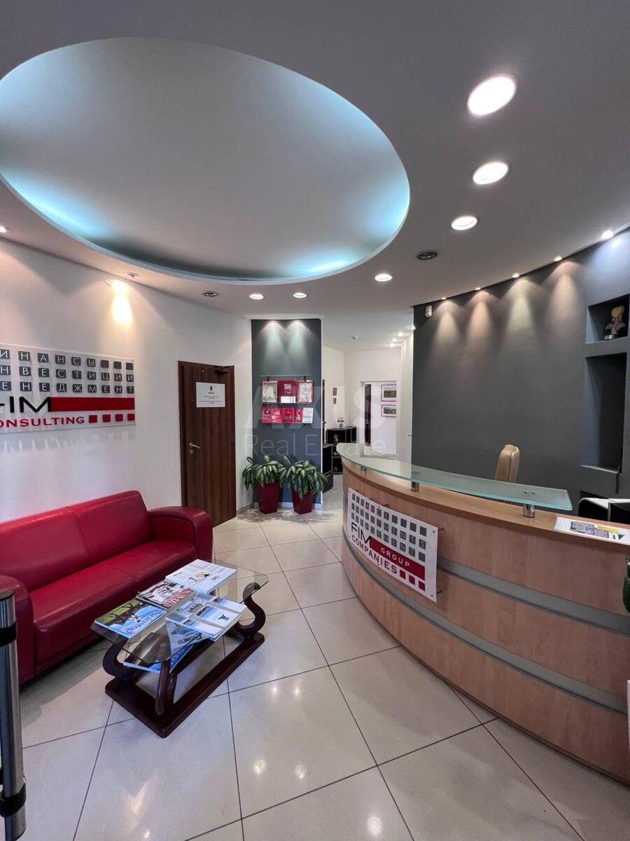 Office vul. Lysenka 2А, 140m24