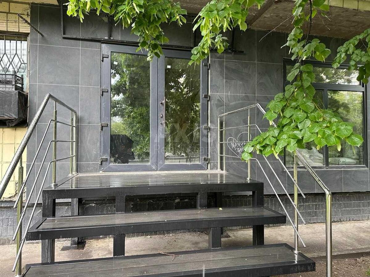 Office vul. Vasyl'chenka 3, 108m2