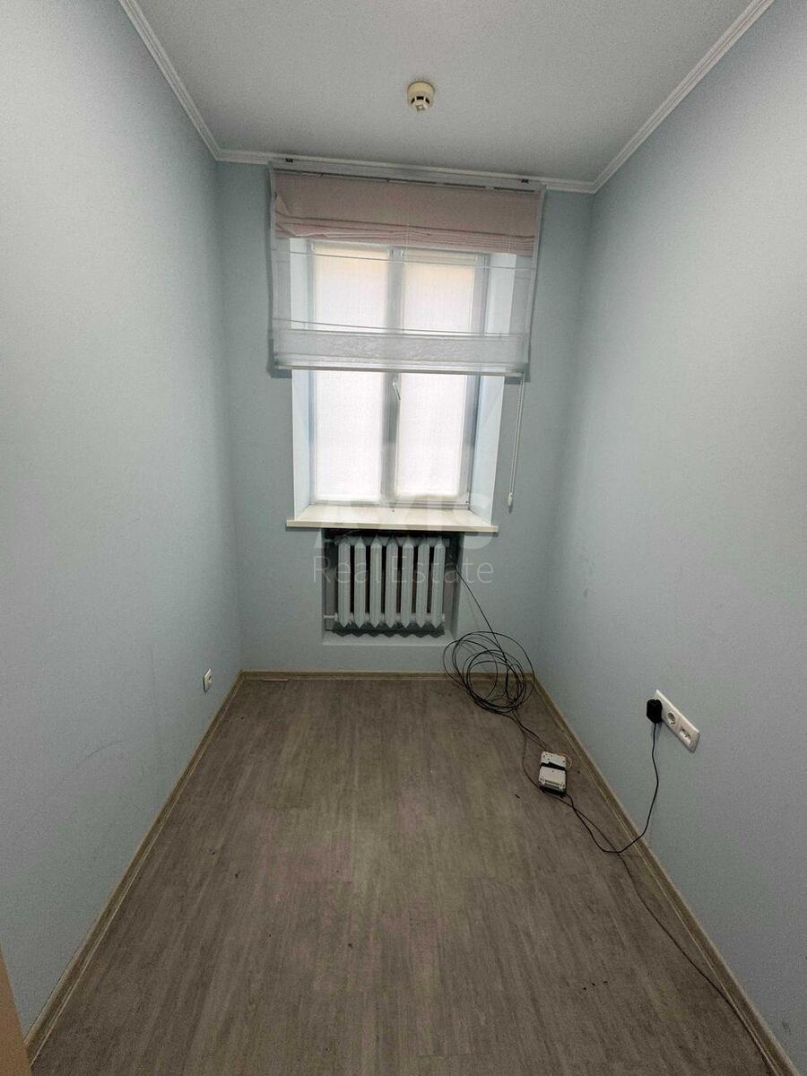 Office vul. Jaroslavs'ka 11В, 77m21