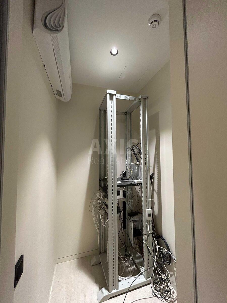 Office prov. Kutuzova 3, 230m28