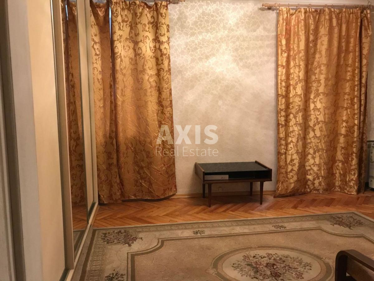 2k apartment vul. Volodymyrs'ka 82А344082