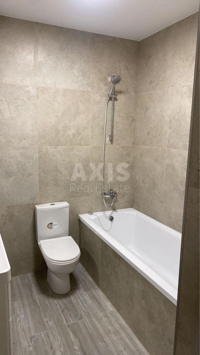 1k apartment vul. Pivnichno-Syrec'ka 12А4