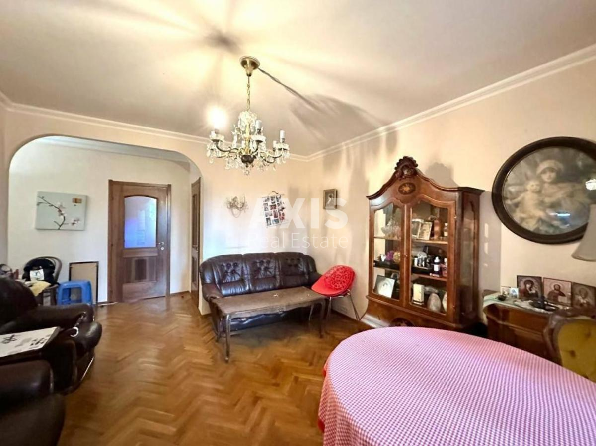2k apartment uzv. Pechers'kyj 84