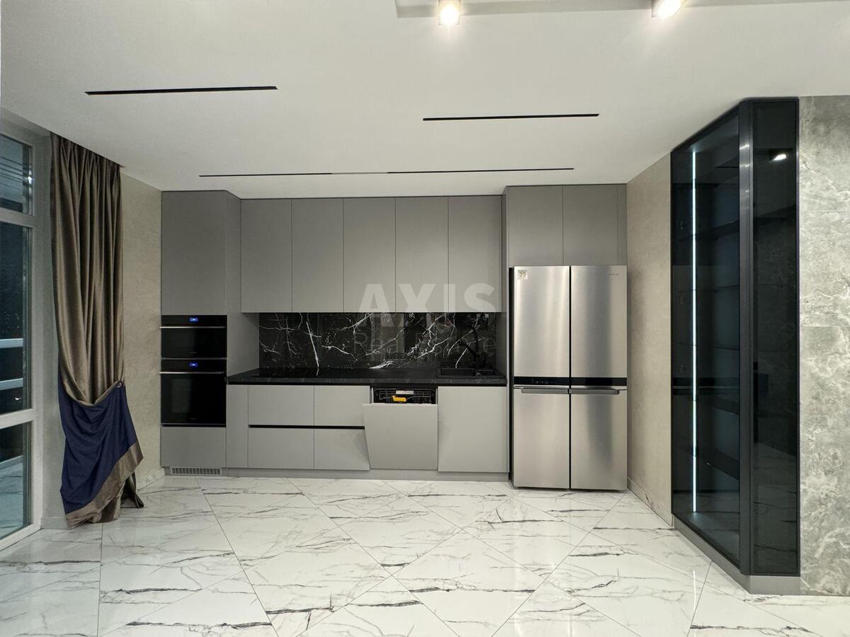 2k apartment vul. Gulaka Mykoly 4