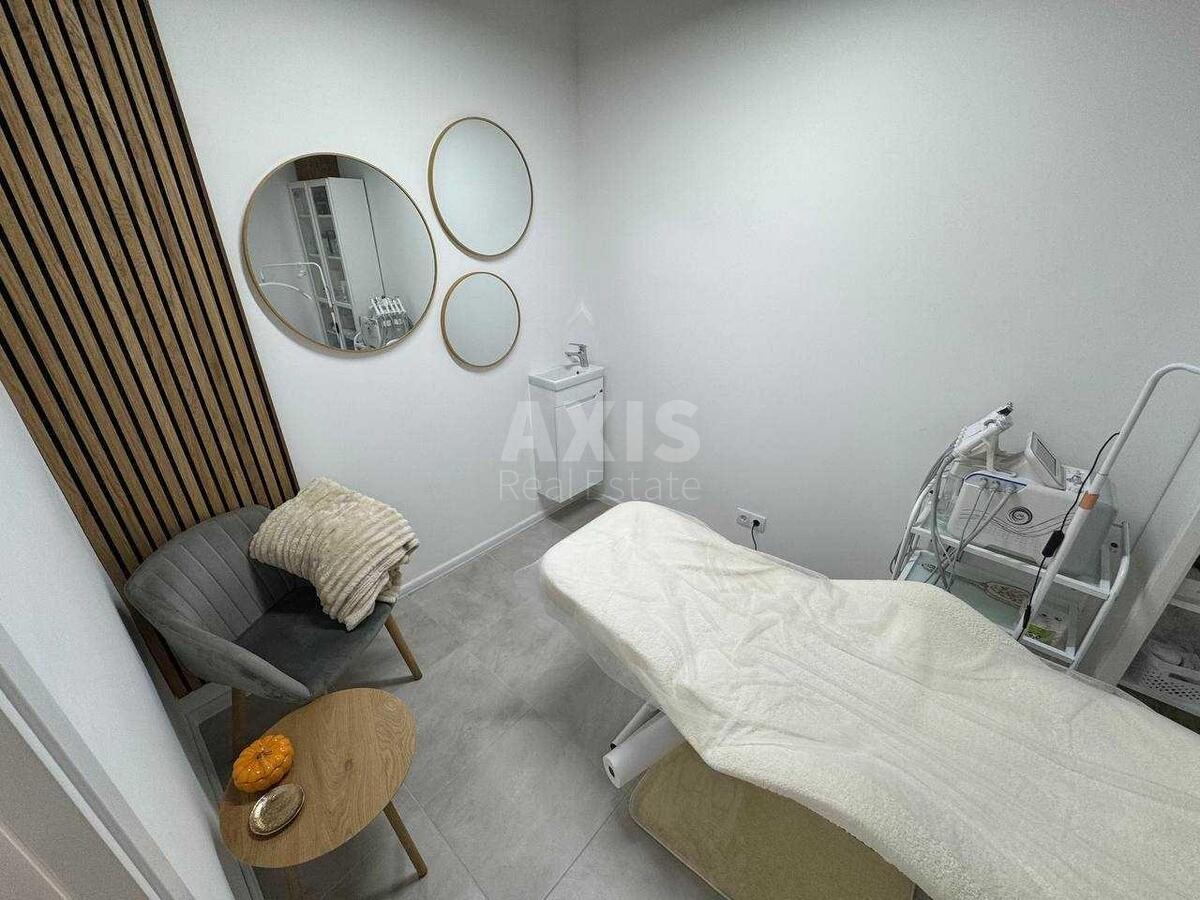 Офис ул. Михаила Максимовича 24, 21м2618386