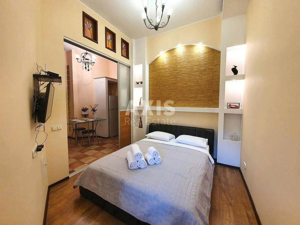 2k apartment vul. Mala Zhytomyrs'ka 16/33