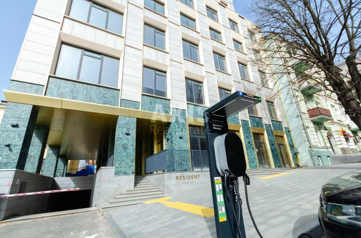 Объект сервиса ул. Жилянская 26, 354м2