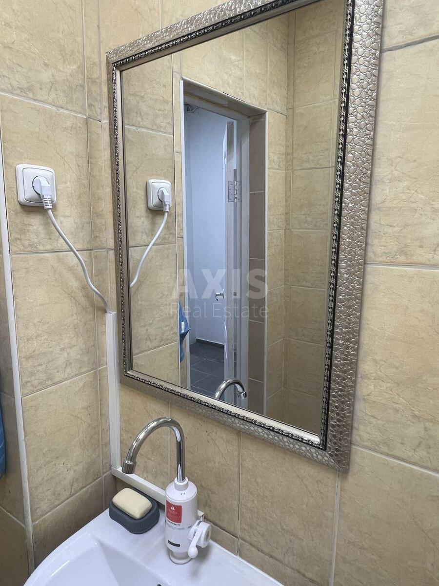 Объект торговли пр-т Шухевича Романа 2А, 60м2576337