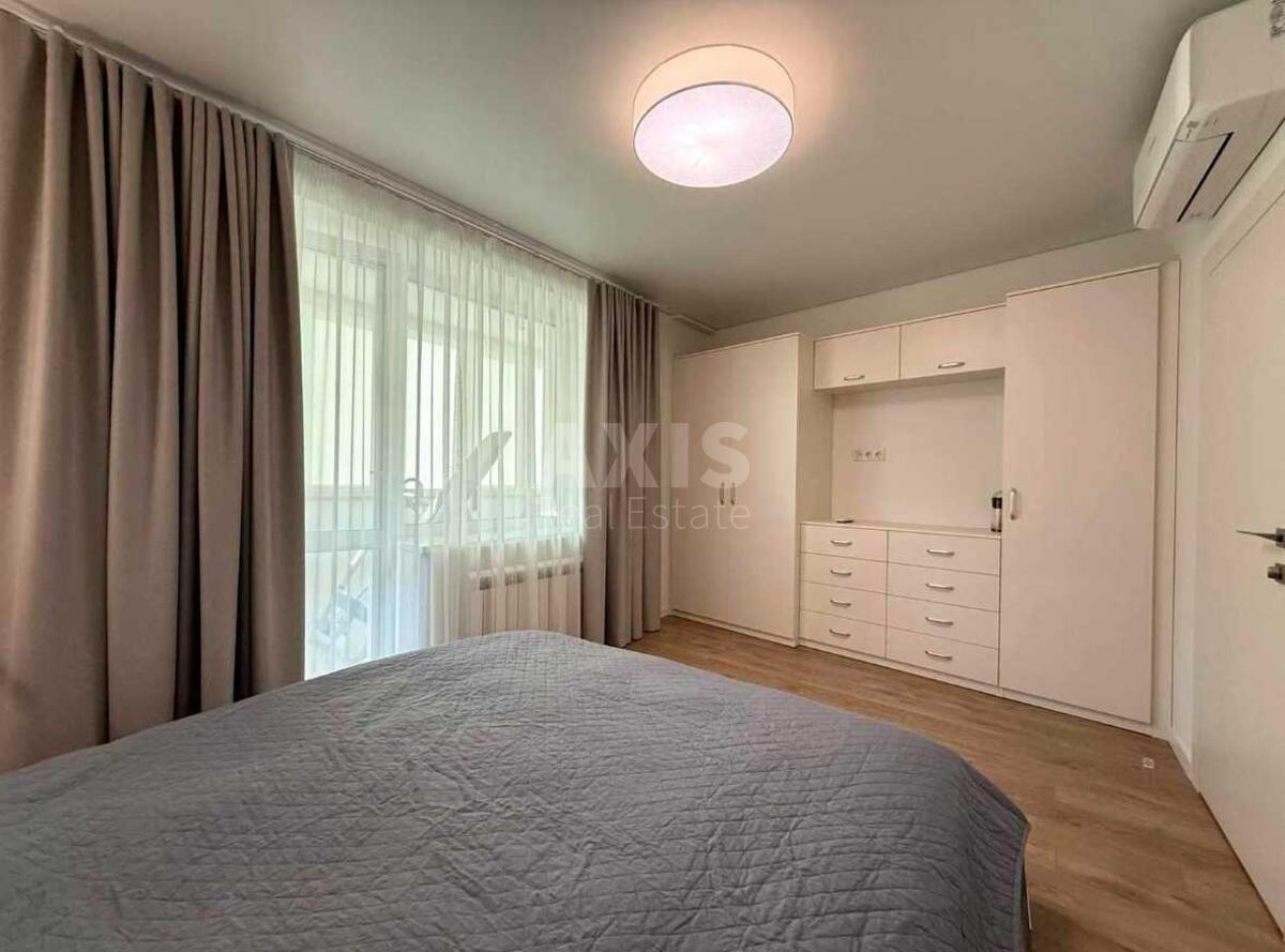 3k apartment vul. Gogolivs'ka 37/2620073