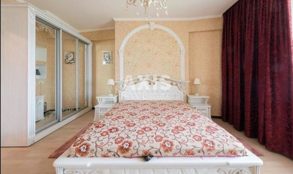 3k apartment vul. Jordans'ka 14