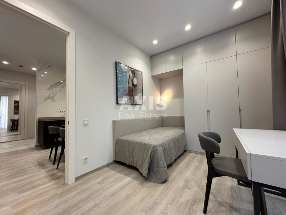 3k apartment vul. Antonovycha 1183