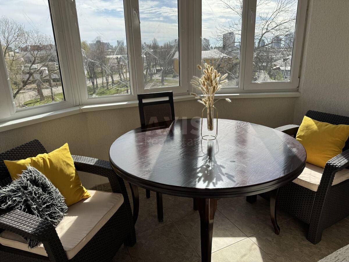 3k apartment vul. Zoologichna 6В8