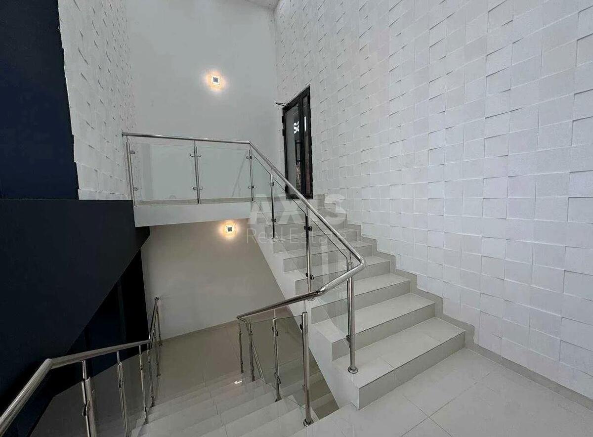 Office pr-t Bazhana Mykoly 17, 250m2593199