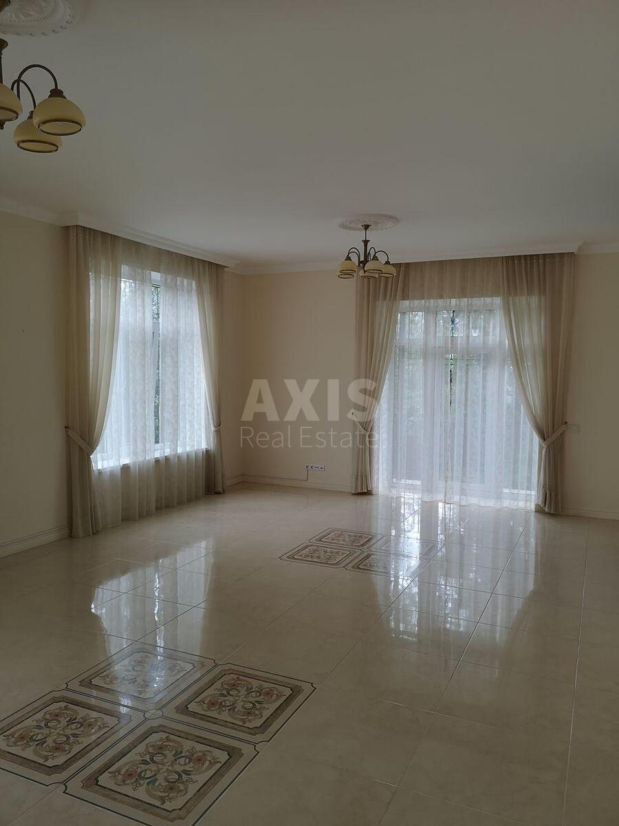 Office vul. Tolbuhina 7, 290m211