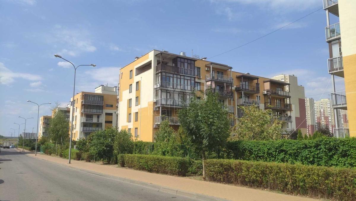 2k apartment vul. Kavaleridze Ivana 75