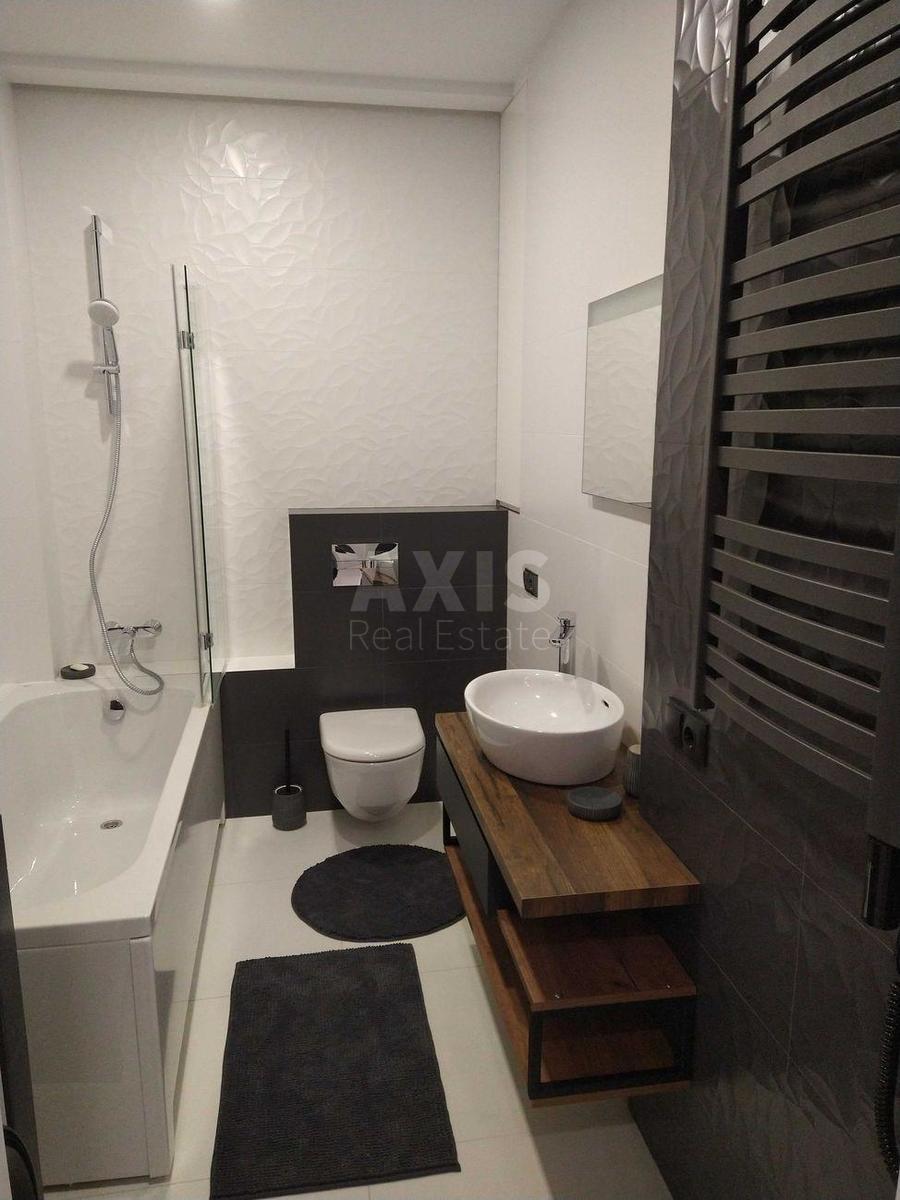 1k apartment vul. Lypkivs'kogo Vasylja Mytropolyta 37Б7
