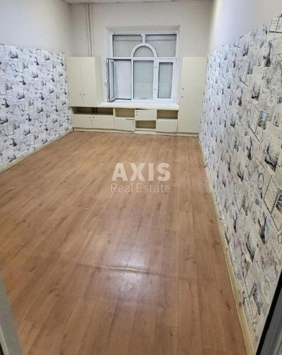 Office vul. Urlivs'ka 8, 155m2580781