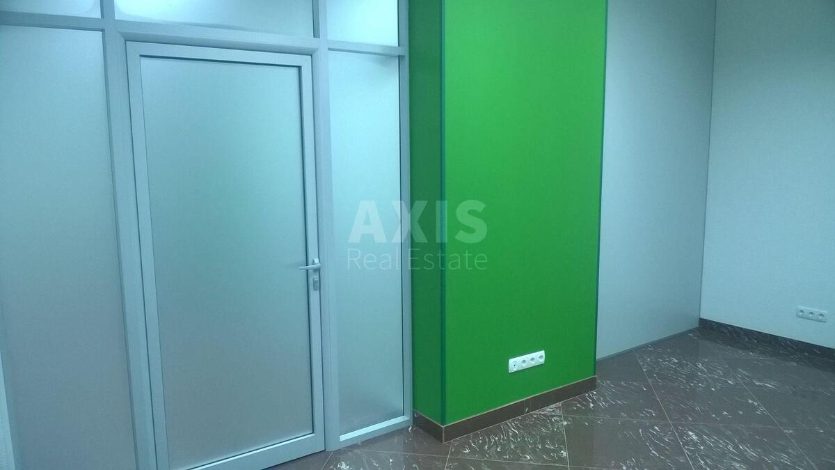 Офис ул. Поправки Юрия 14, 77м24