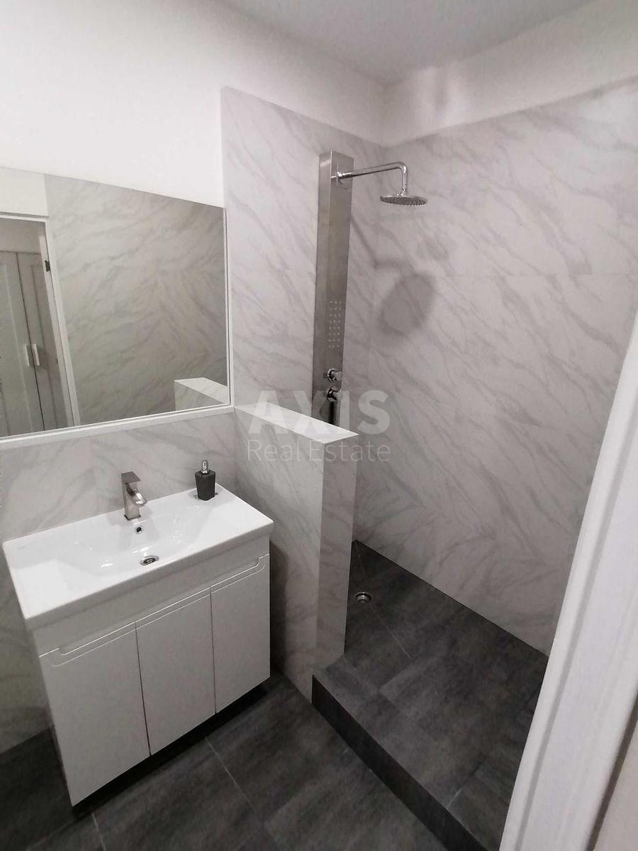 2k apartment vul. Malozemel'na 752