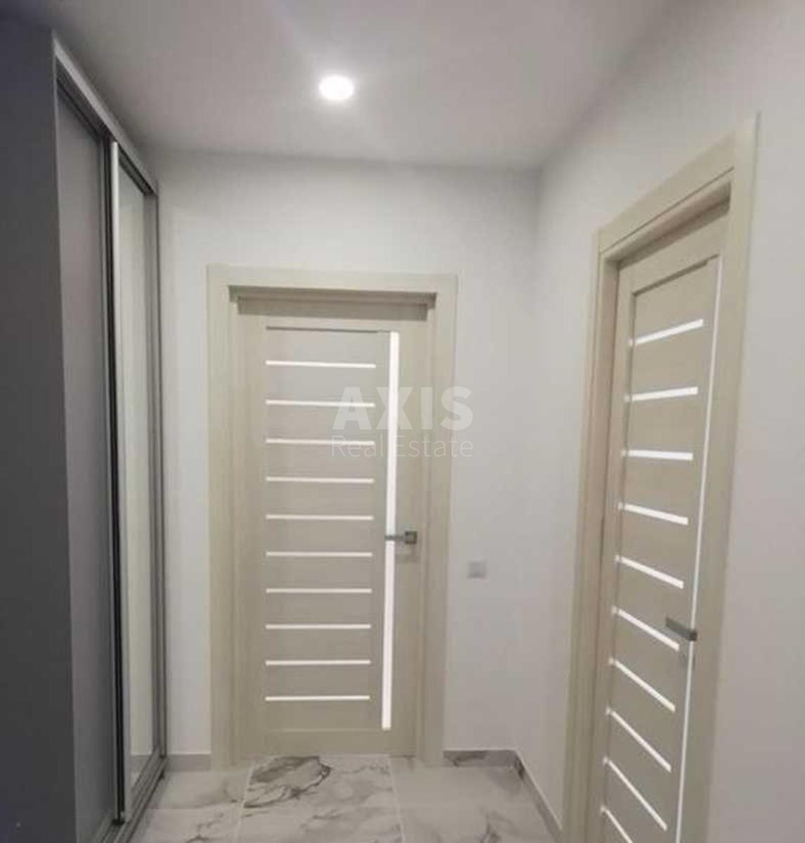 2k apartment vul. Berkovec'ka 6А4