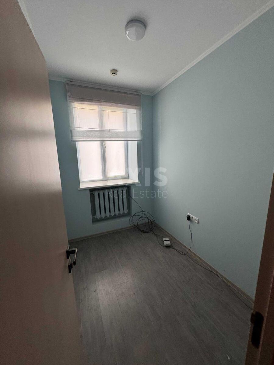 Офис ул. Ярославская 11В, 77м22