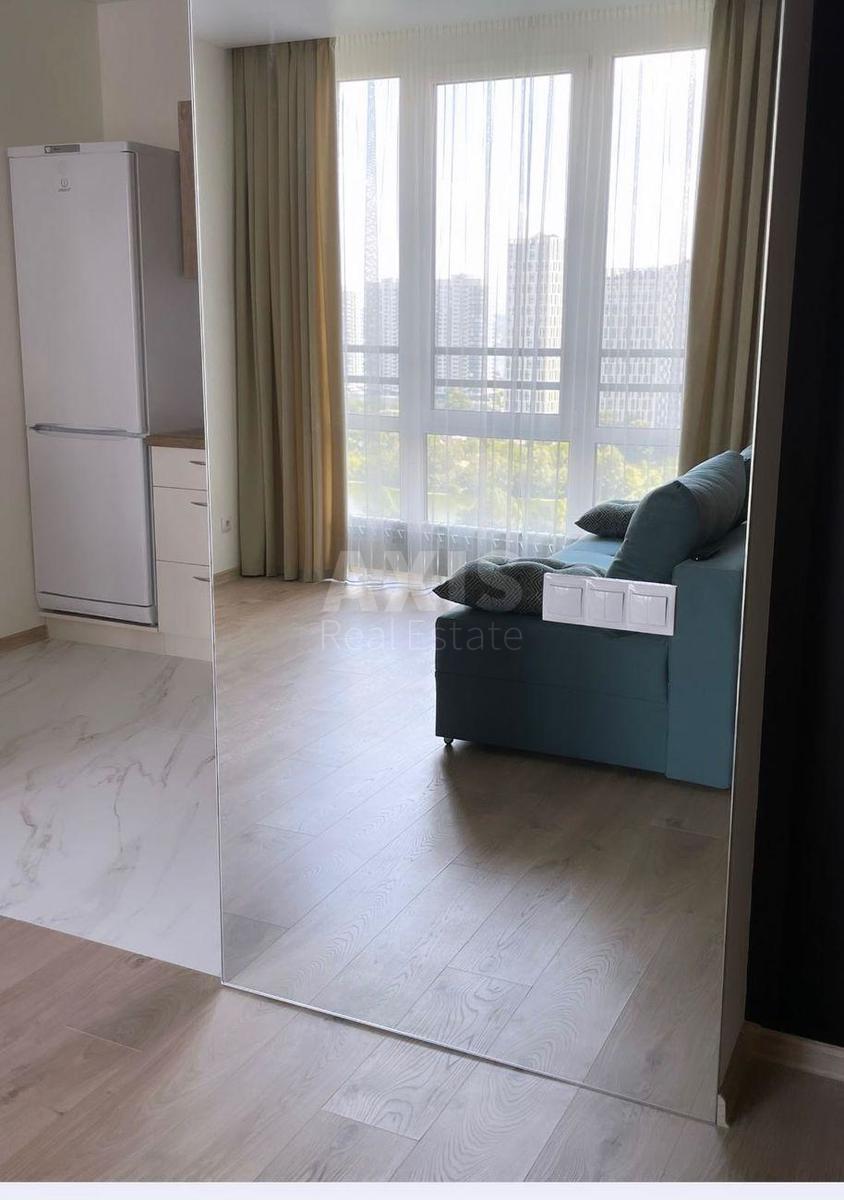 1k apartment nab. Dniprovs'ka 188