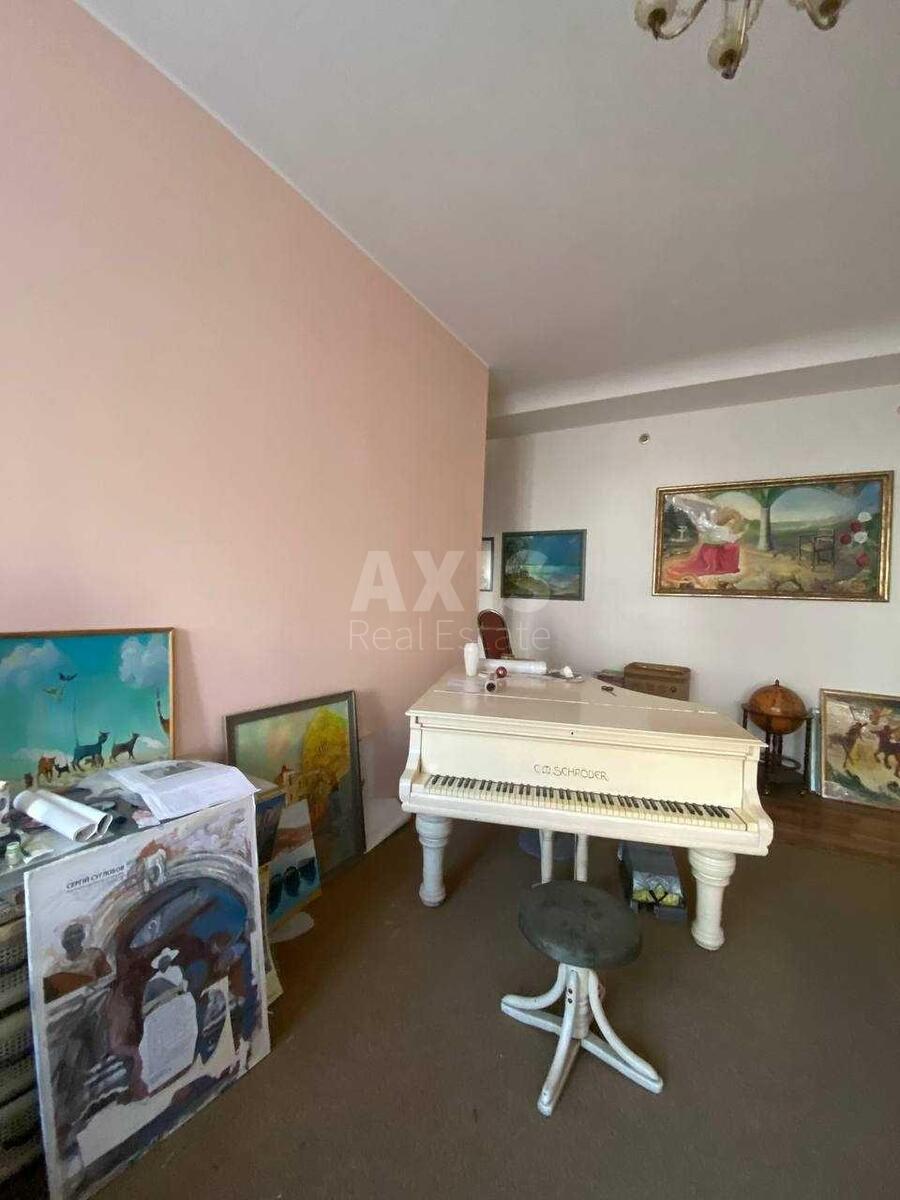 2k apartment vul. Antonovycha 136