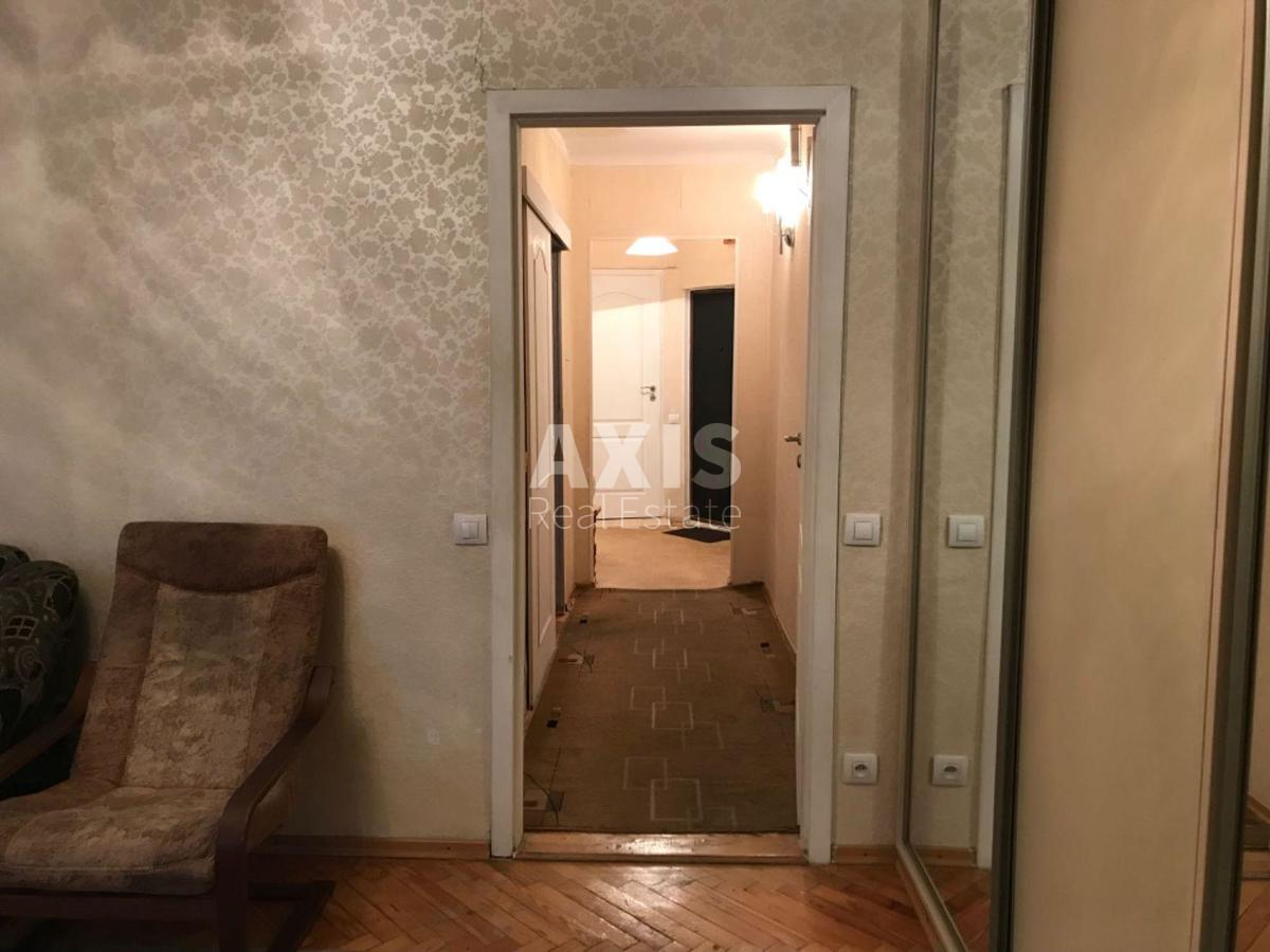 2k apartment vul. Volodymyrs'ka 82А344083