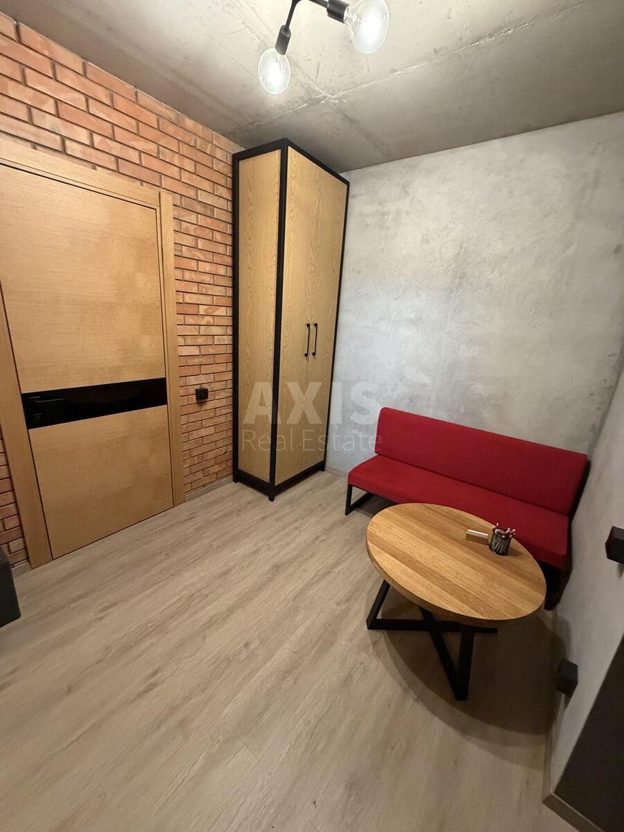 Office nab. Dniprovs'ka 18Б, 47m26135914