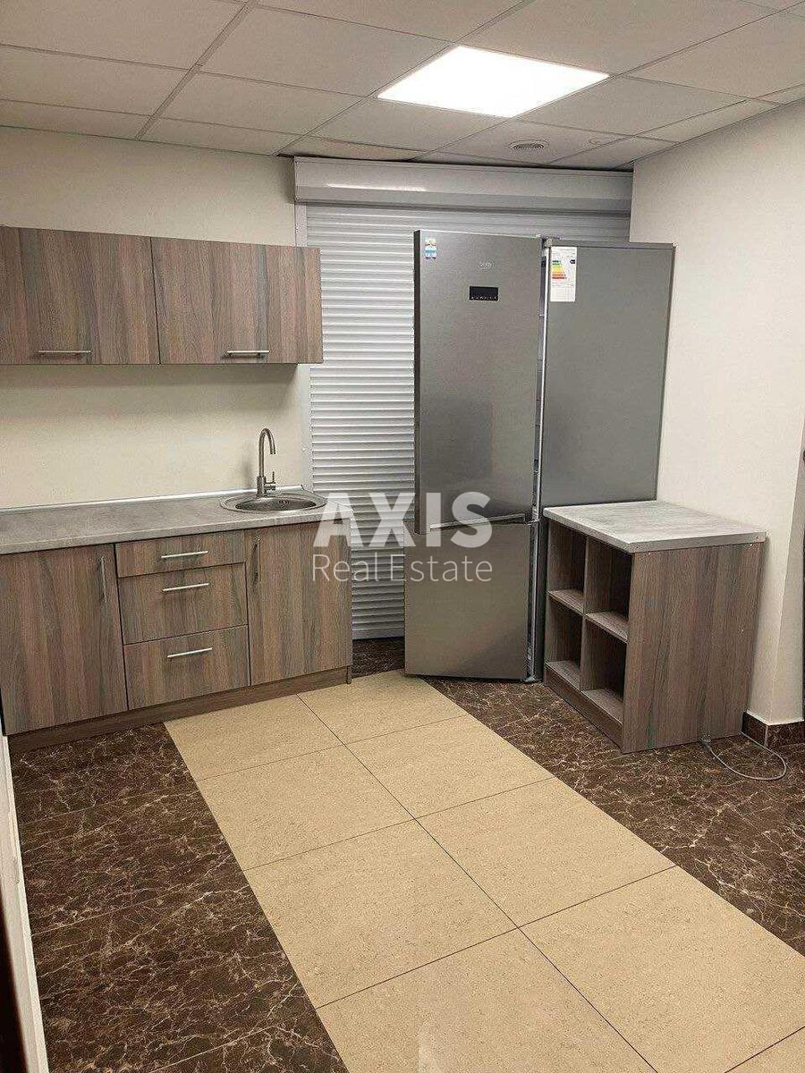 Office vul. Saksagans'kogo 40/85, 256m26