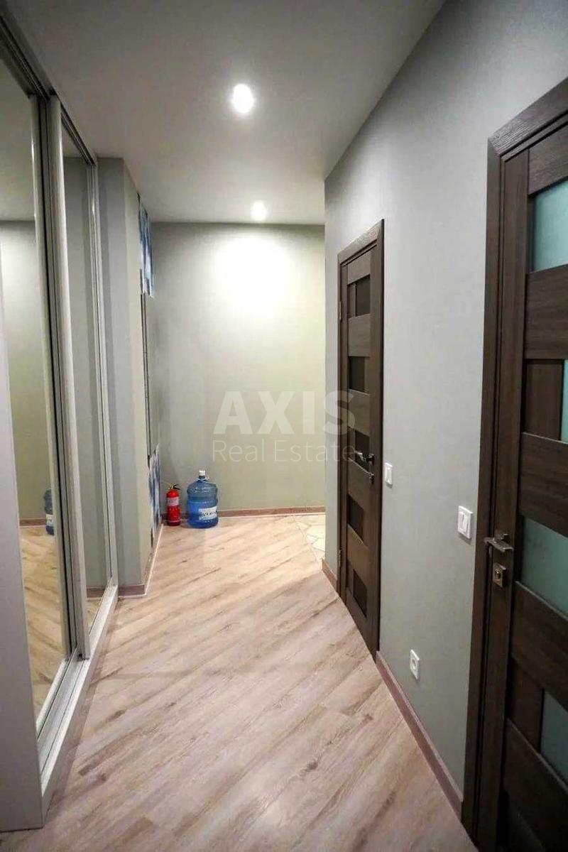 2k apartment vul. Kahovs'ka 589
