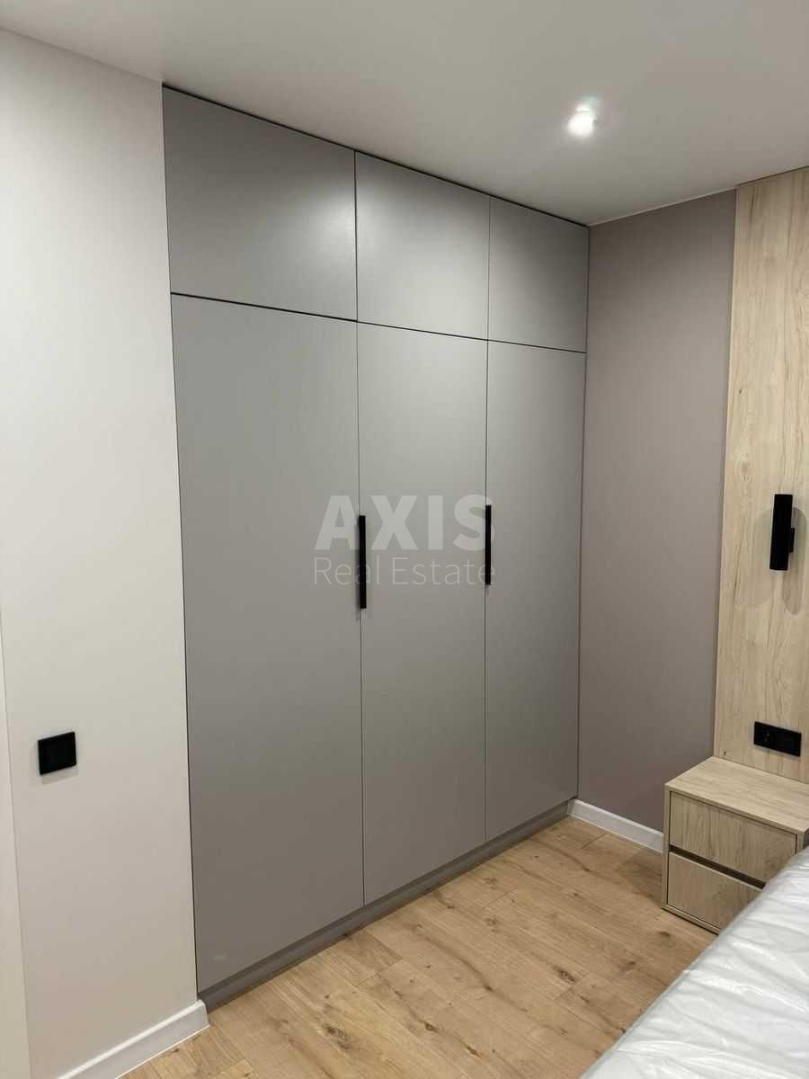 2k apartment vul. Myhajla Maksymovycha 247