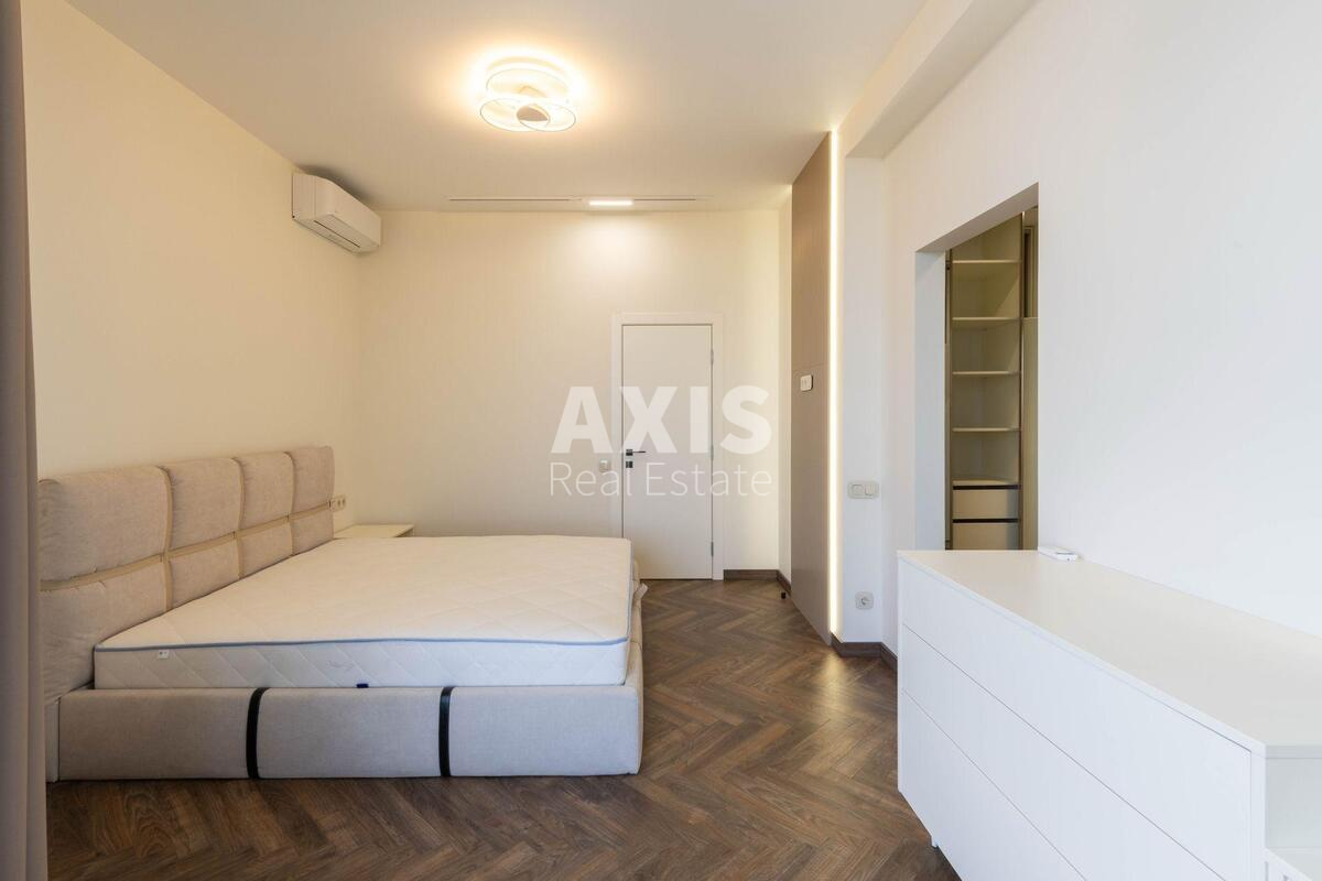 4k apartment vul. Strutyns'kogo Sergija 2581287