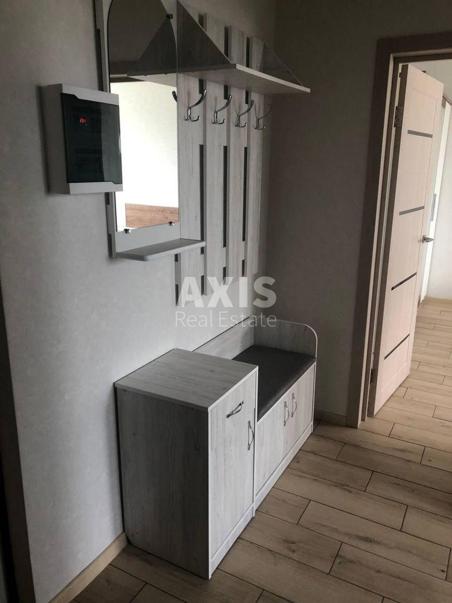 1k apartment pr-t Glushkova Akademika 6289993
