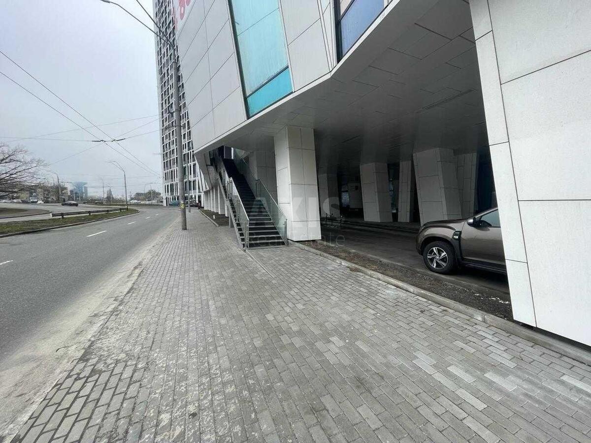 Service object pr-t Berestejskij 11, 362m26123910