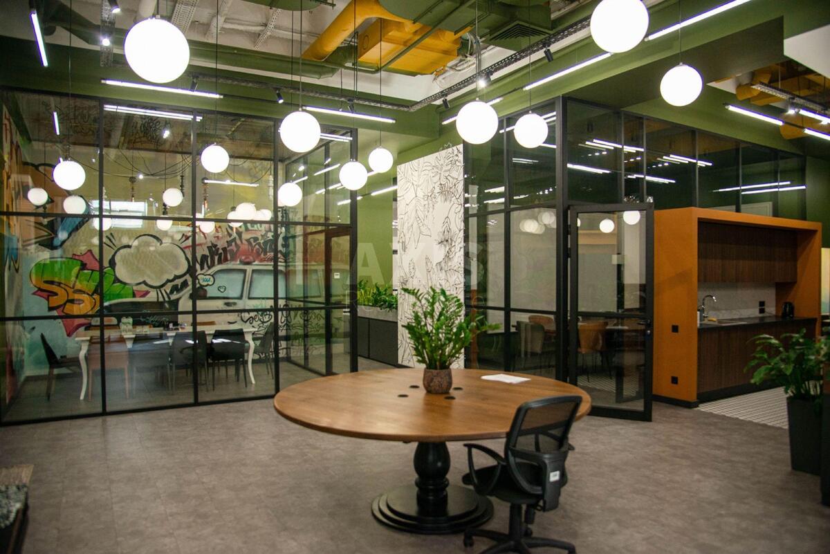 Office prov. Ohtyrs'kyj 7, 912m2469272
