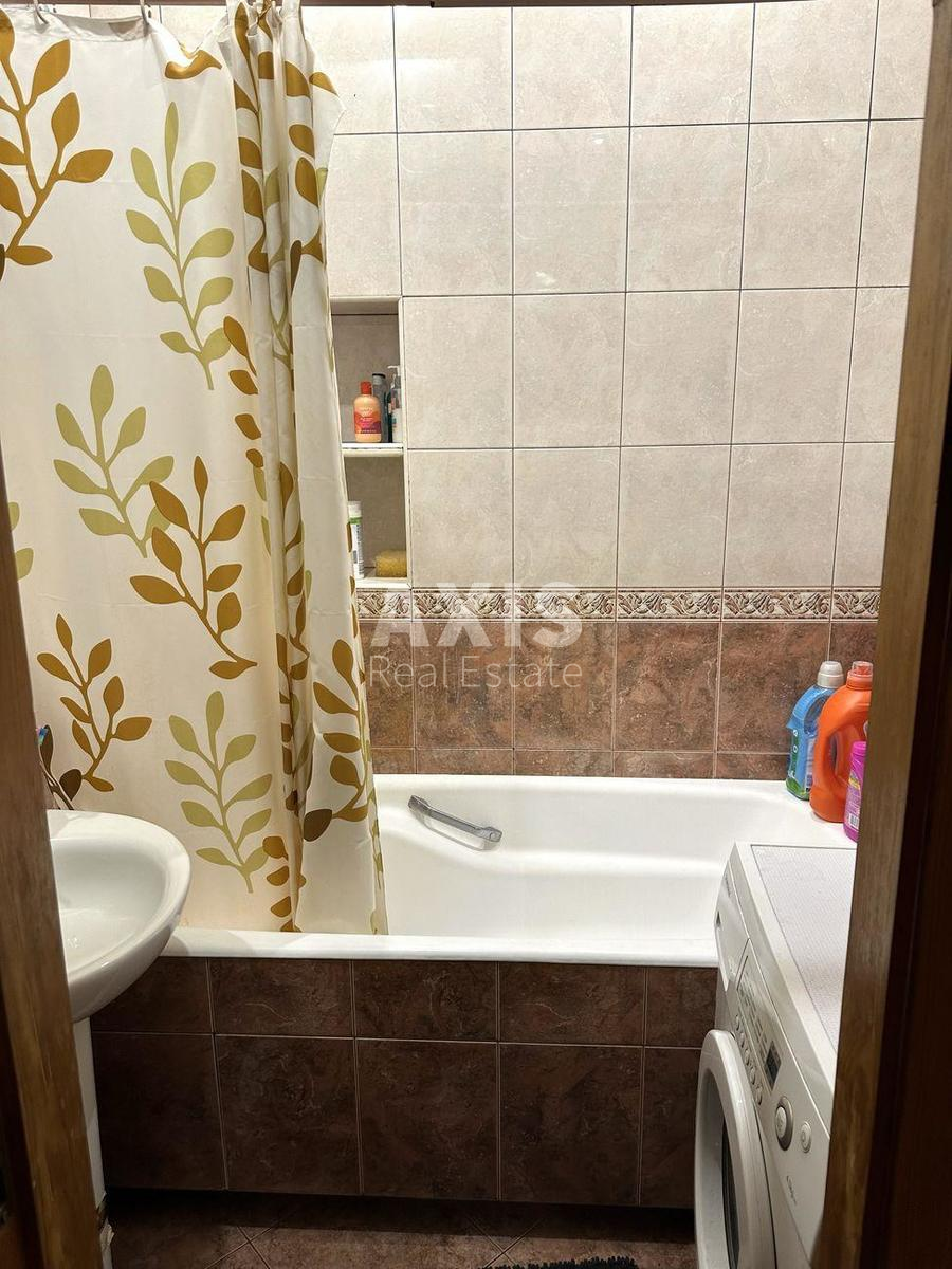 2k apartment vul. Syrec'ka 30/12