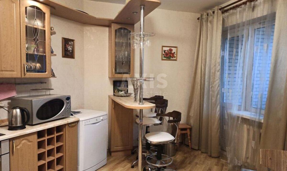 3k apartment vul. Dragomanova 17