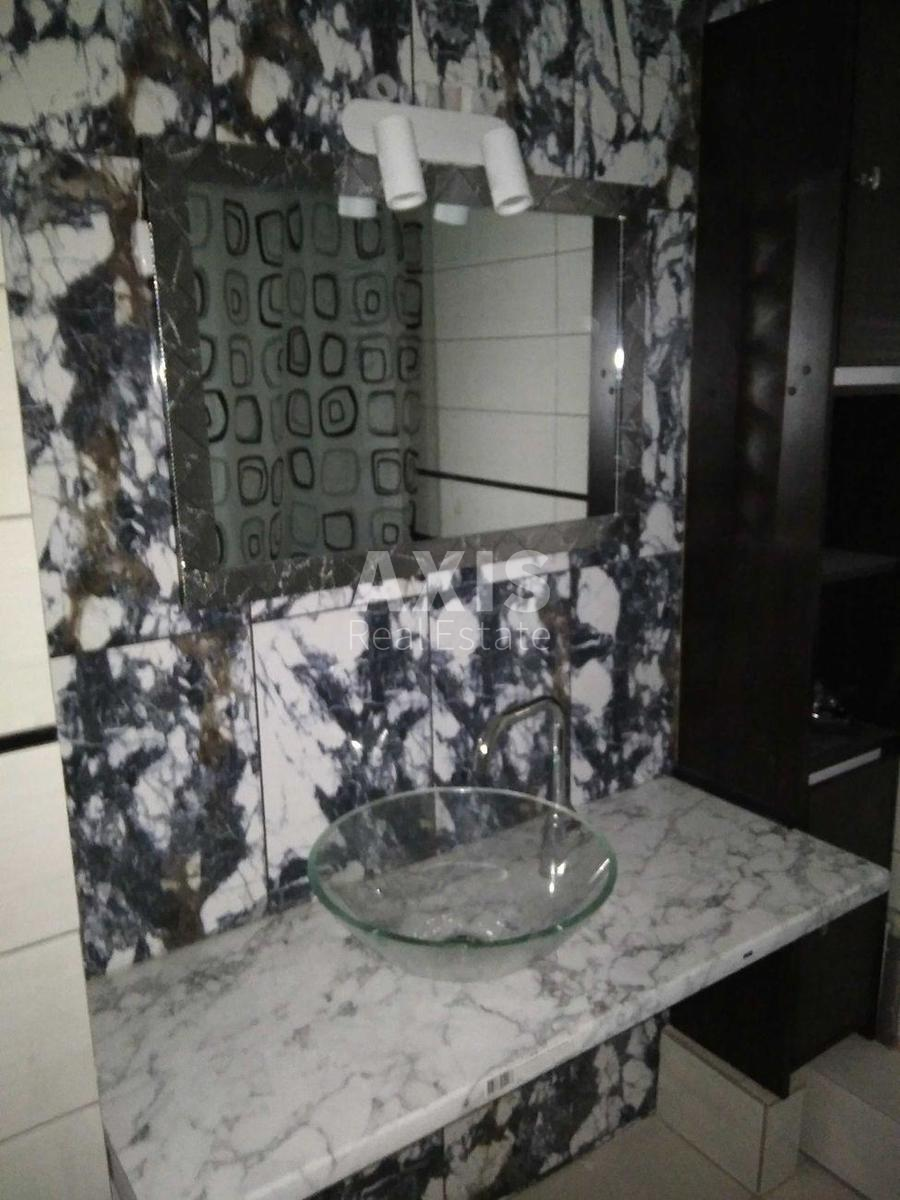 2k apartment nab. Dniprovs'ka 14