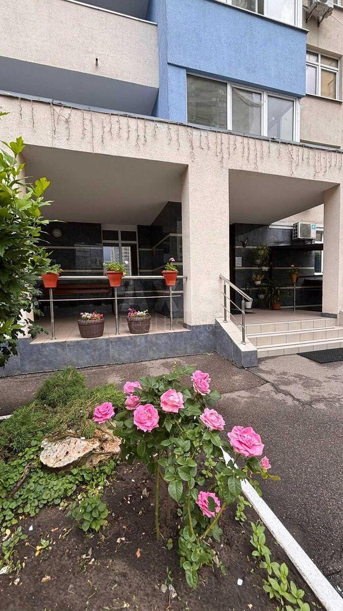 1k apartment vul. Voskresens'ka 146030711