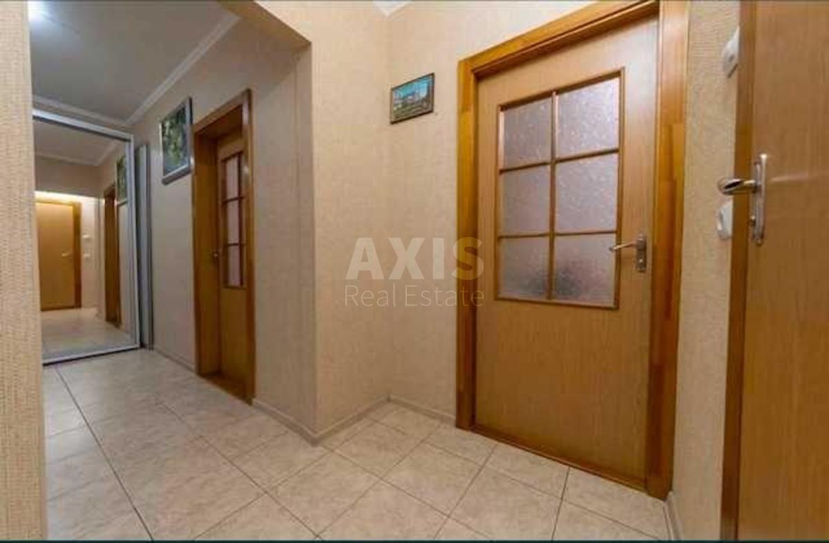 1k apartment vul. Oleny Pchilky 2Б7