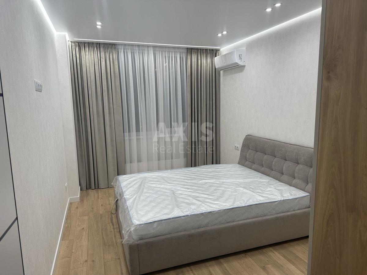 1k apartment vul. Rodyny Kristeriv 203