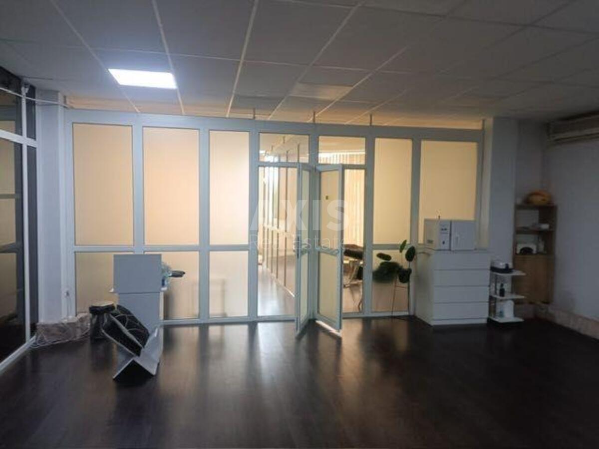 Office shose Harkivs'ke 19, 120m24