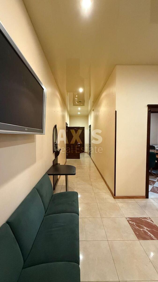 Trade object vul. Dilova 5, 213m2585623