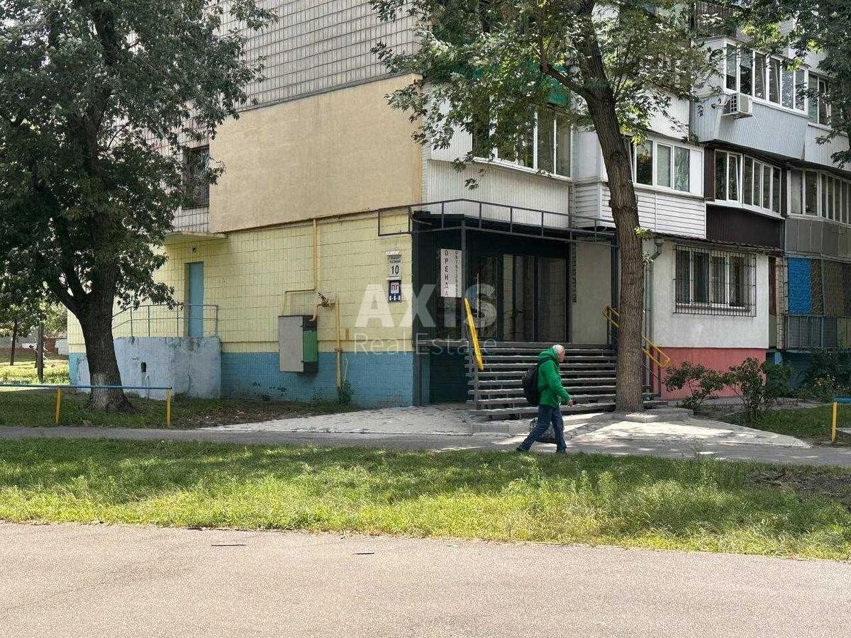 Об'єкт торгівлі пр-т Лісовий 10, 32м2585081